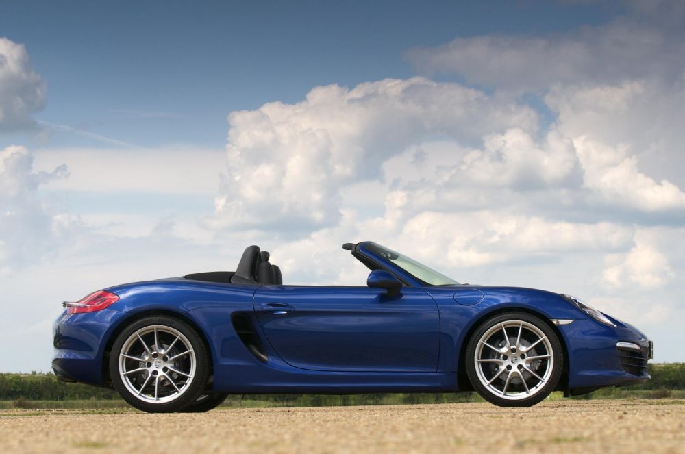 8 факта за новото четири-цилиндрово Porsche 718 Boxster